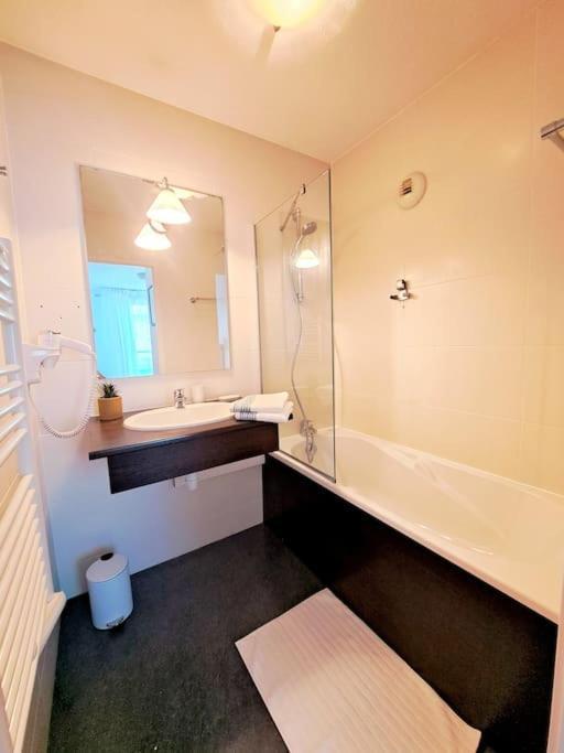 ליון Le Valmy: Appartement Lumineux Au Pied Du Metro מראה חיצוני תמונה